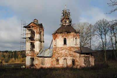 старинная церковь в д. Субботино