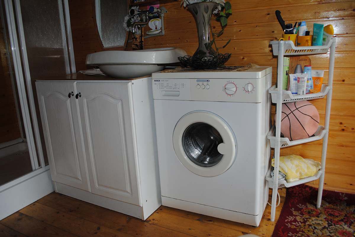 Раковина, стиральная машина