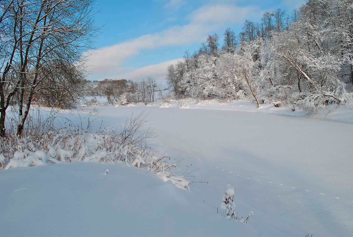 зимняя река Нара в д. Мельниково