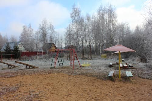 детская площадка в СНТ Назарьевское у д. Назарьево